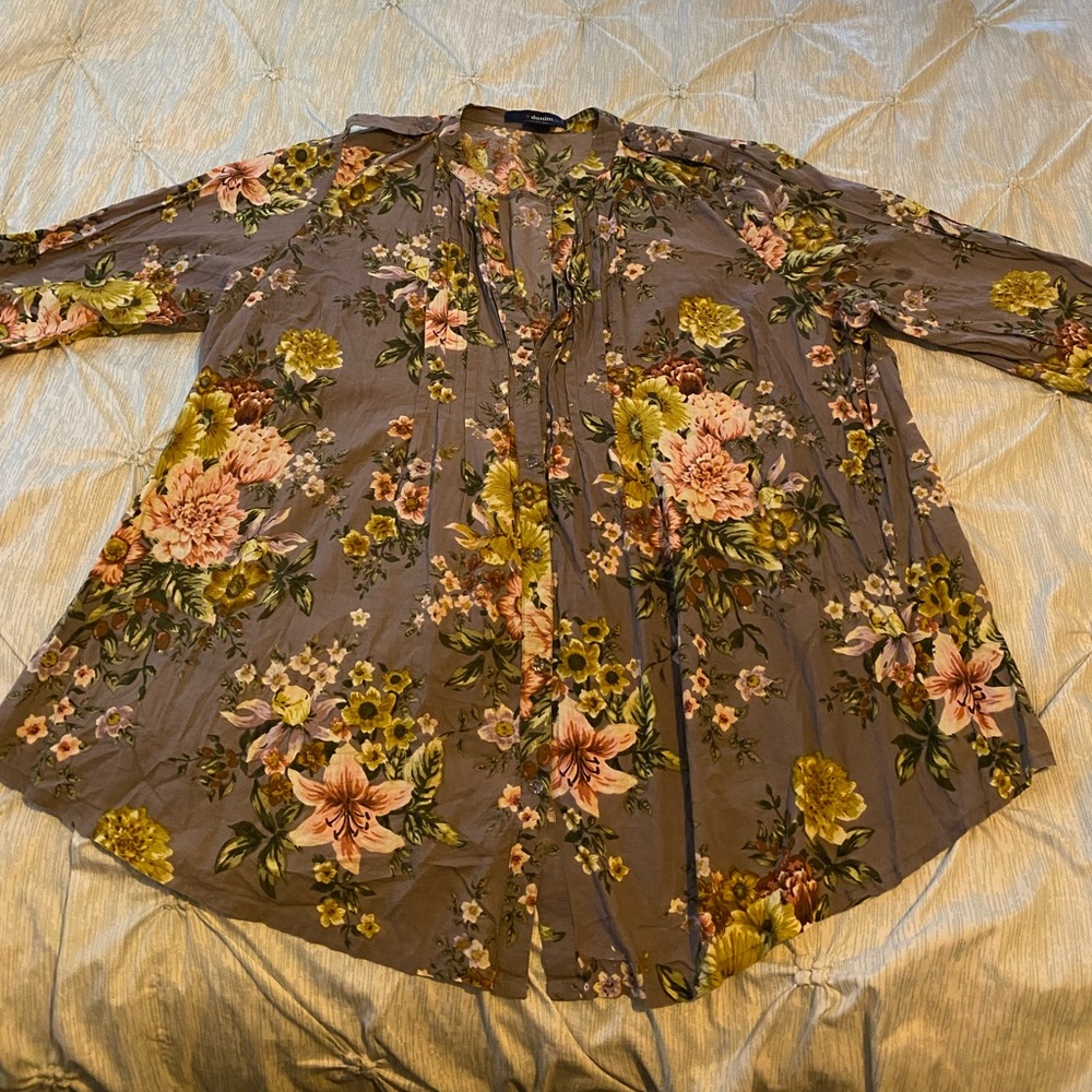 Floral button up